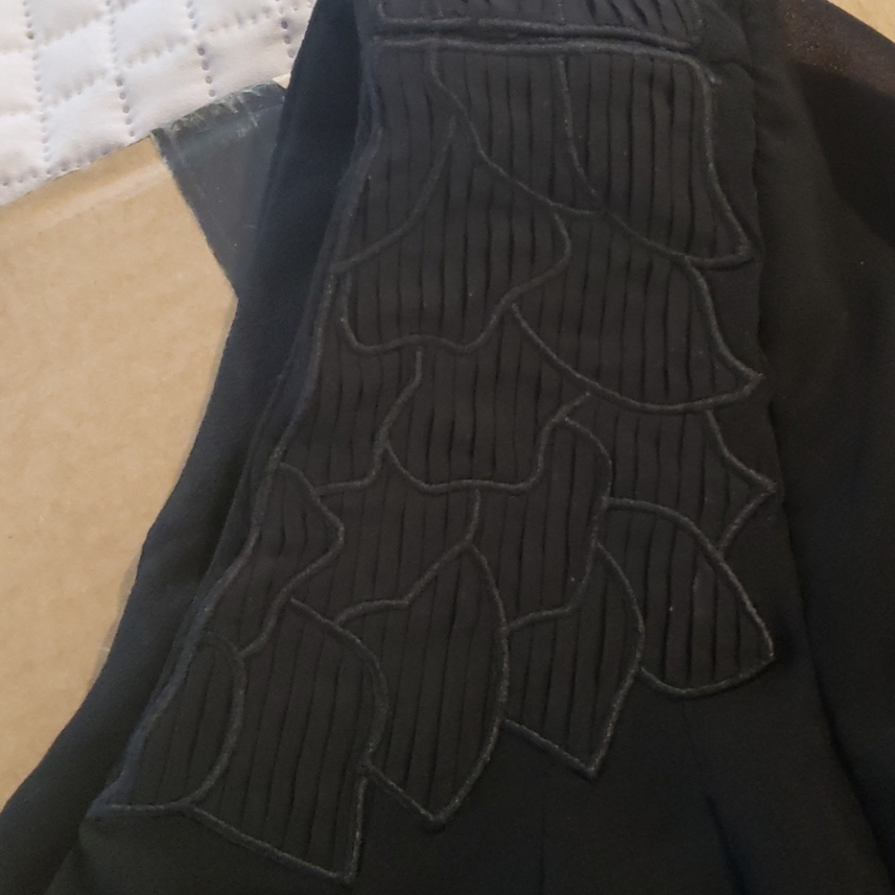 Dress - Picture 4 of 7